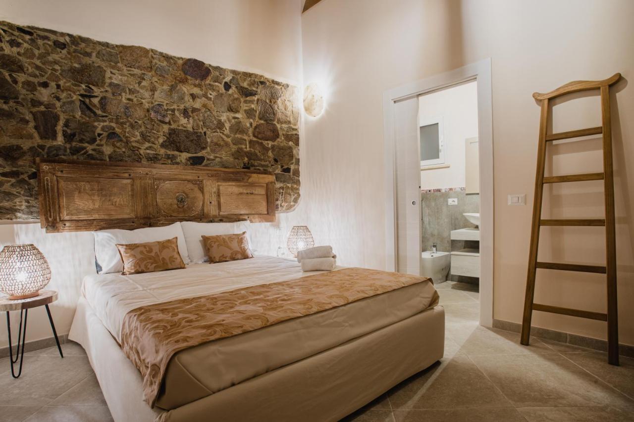 Moon'S Tower Suite&Rooms Portoscuso Exterior photo