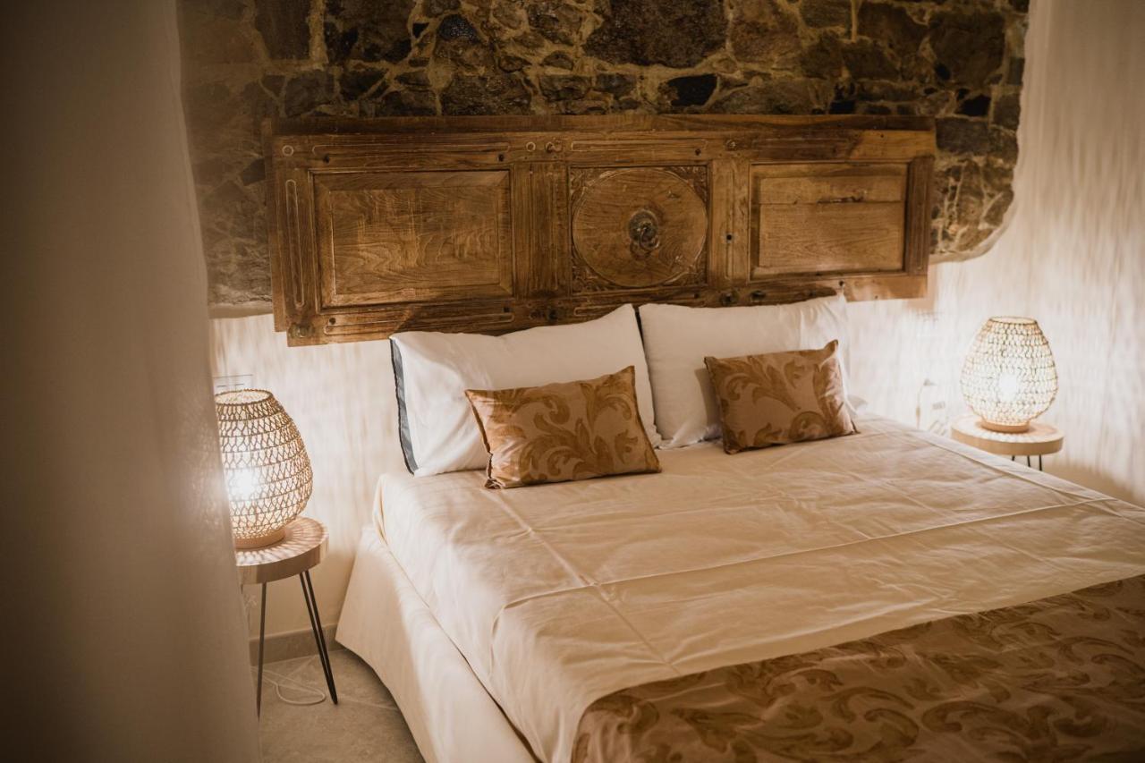 Moon'S Tower Suite&Rooms Portoscuso Exterior photo