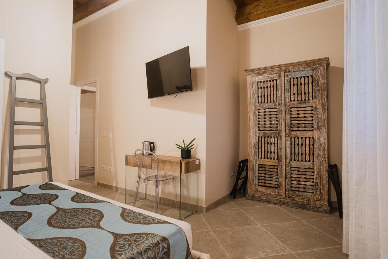 Moon'S Tower Suite&Rooms Portoscuso Exterior photo