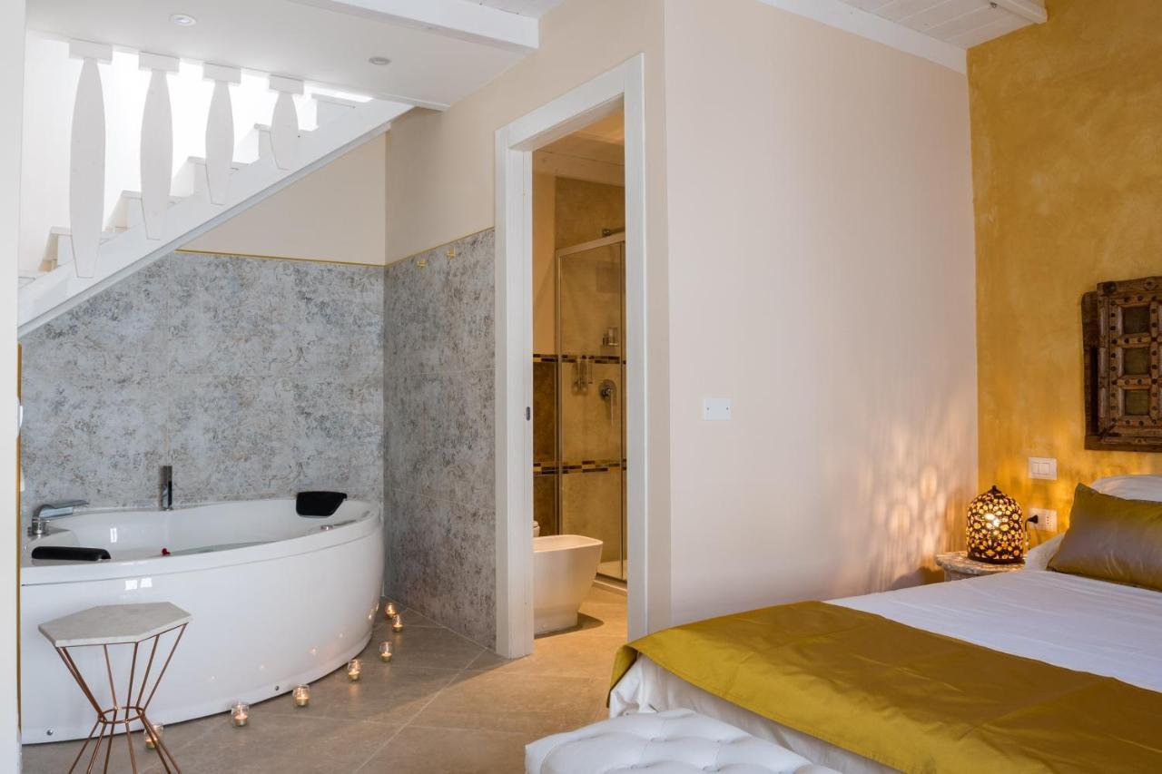 Moon'S Tower Suite&Rooms Portoscuso Exterior photo