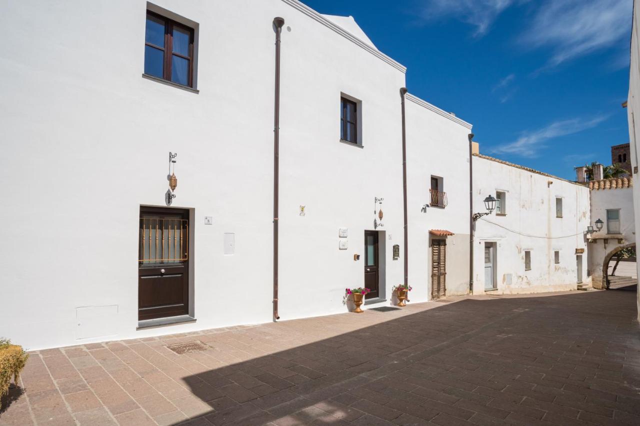 Moon'S Tower Suite&Rooms Portoscuso Exterior photo